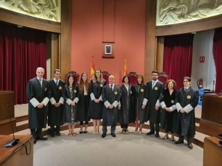 Los magistrados y magistradas con el presidente del TSJ de Cataluña, Jesús M. Barrientos